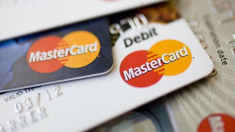Sử dụng thẻ Master Card khách hàng có nhiều ưu đãi hấp dẫn.
