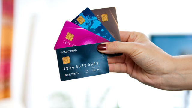 Thẻ tín dụng là một công cụ tài chính vô cùng phổ biến.