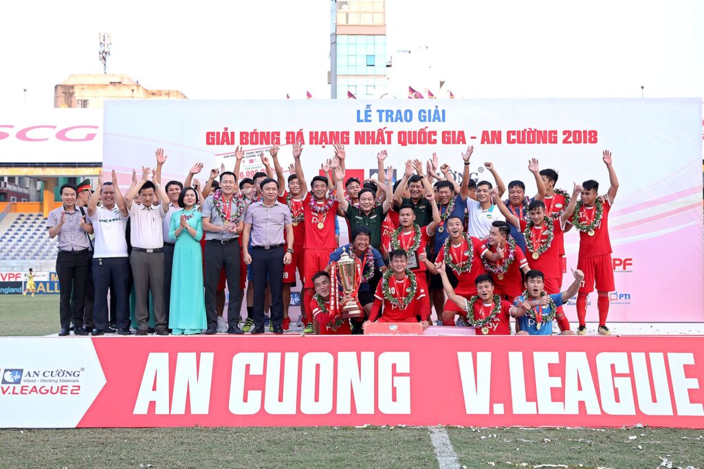 Nhà vô địch V League 2 năm 2018 chính thức gọi tên CLB Viettel 