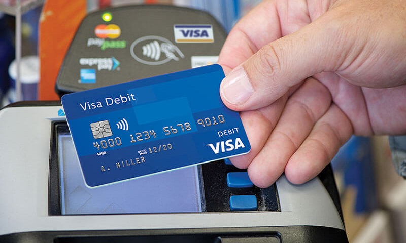 Khi sử dụng thẻ ghi nợ bạn cần lưu ý điều gì?